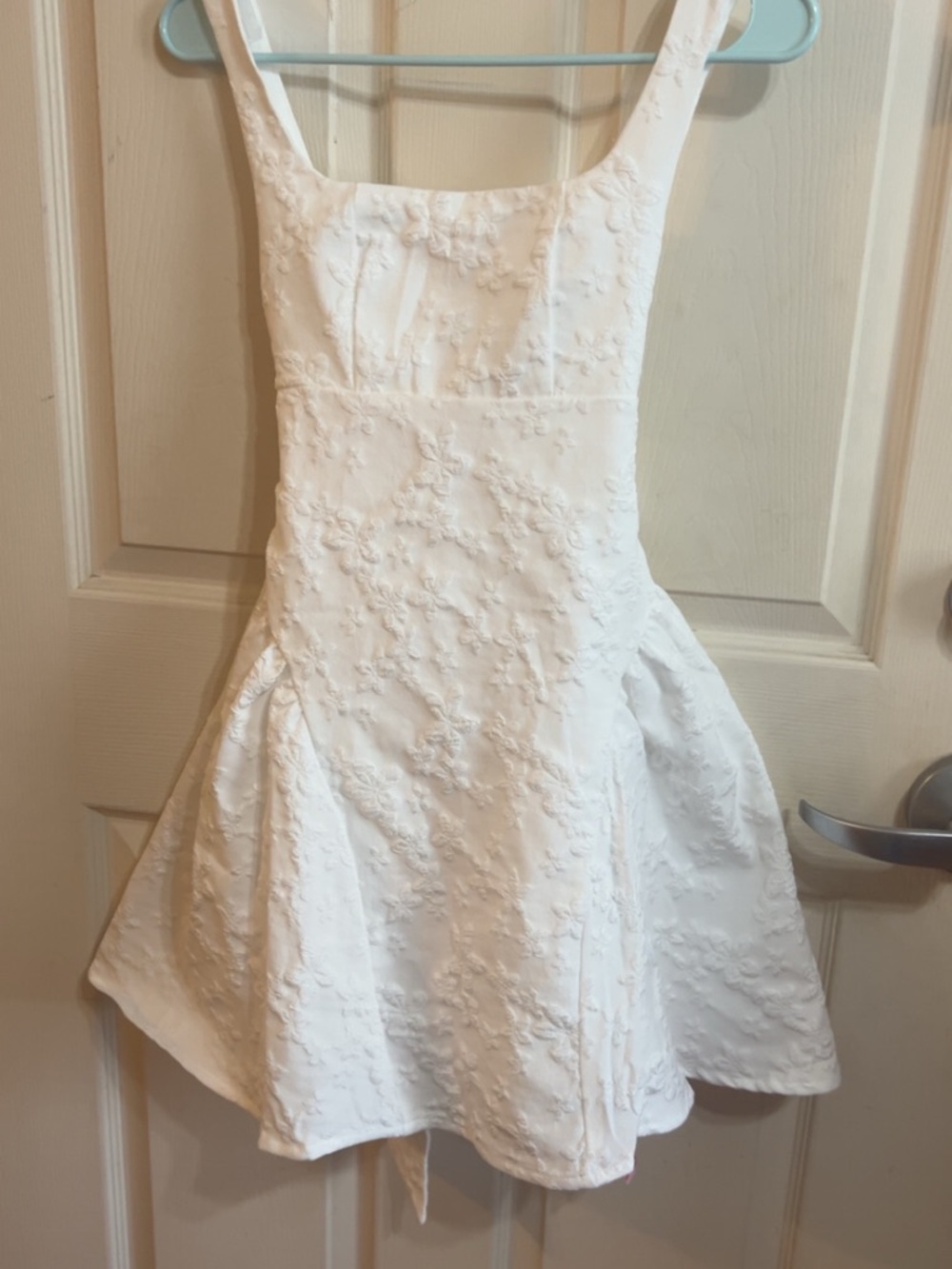 Cider White Floral-Texture Dress